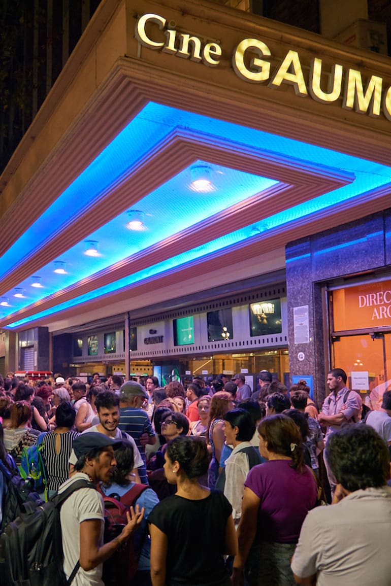La programación del Gaumont ofrece varios títulos en simultáneo y es uno de los pocos espacios donde el cine independiente nacional puede estrenar sus propuestas