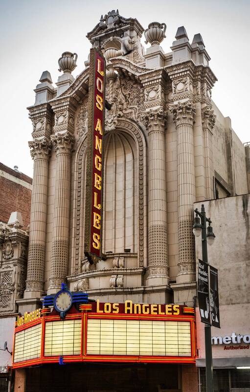 El cine Los Ángeles, emblema del downtown de la ciudad.