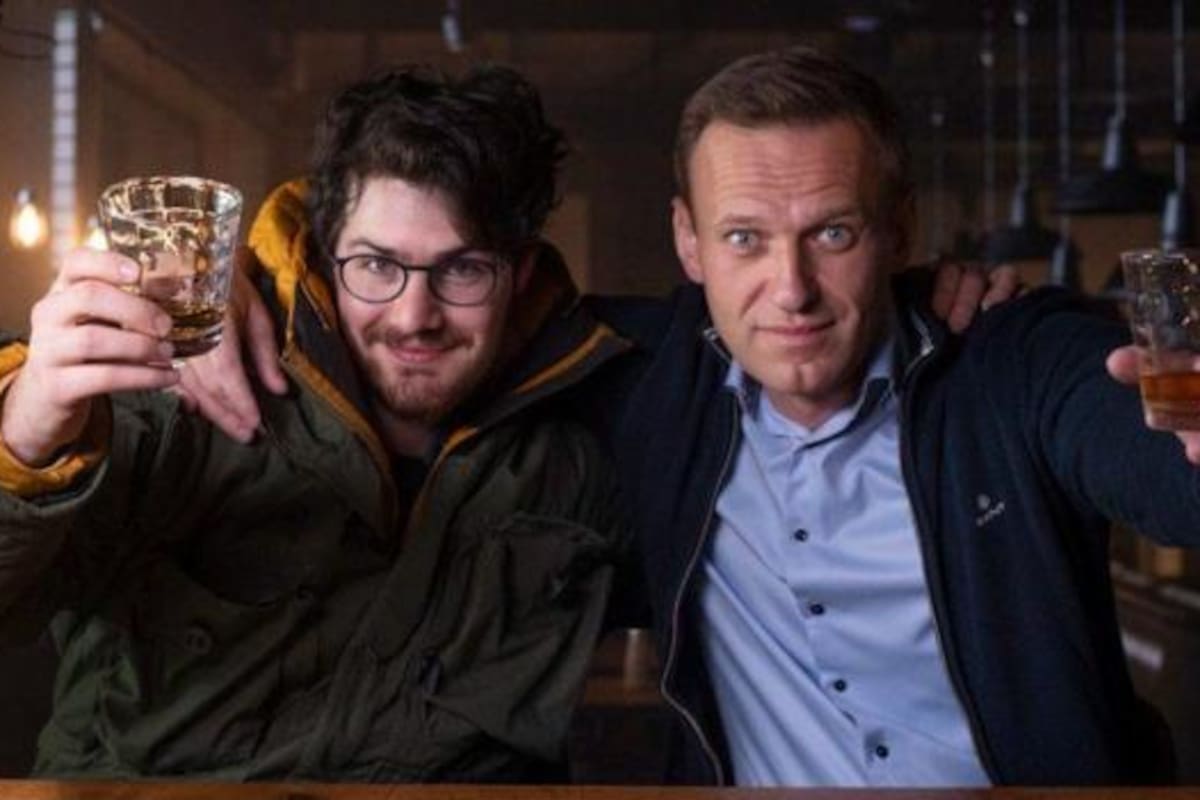 El cineasta canadiense Daniel Roher asegura que conocer a Navalny y hacer el documental lo cambió para siempre