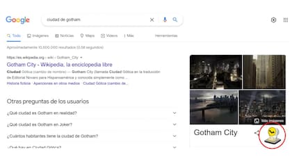 El círculo rojo señala el gif donde tendrás que hacer clic para activar la proyección de la señal