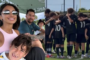 El clan Messi fue a ver un partido de fútbol de Thiago Messi y un detalle se robó la mirada de todos