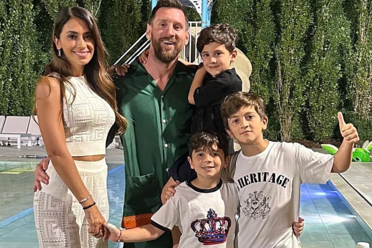 El clan Messi - Roccuzzo: Antonela, Lionel, Ciro, Mateo y Thiago (Foto Instagram @antonelaroccuzzo)