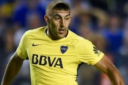 El clásico flequillo del brasileño Ronaldo, en el rostro de Wanchope; estallaron los memes