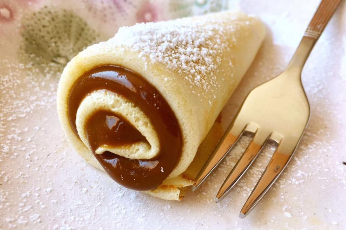 El clásico local, panqueque con dulce de leche