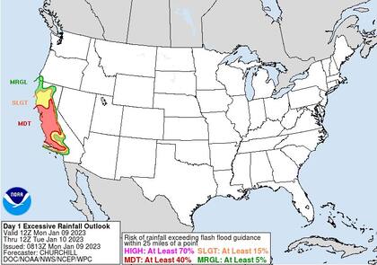 El clima invernal provoca riesgos moderados e intensas tormentas en la región central de California