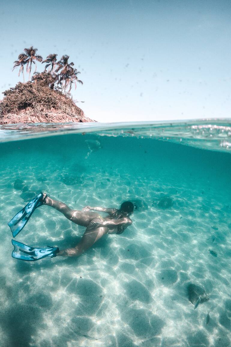 El clima tropical y el agua templada permiten chapuzones durante todo el año.