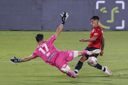 El Club Atlético Independiente de Avellaneda recibe a Gimnasia y Esgrima de La Plata, por la tercera fecha de la Copa de la Liga Profesional de Fútbol Argentino, el 27 de febrero de 2021.