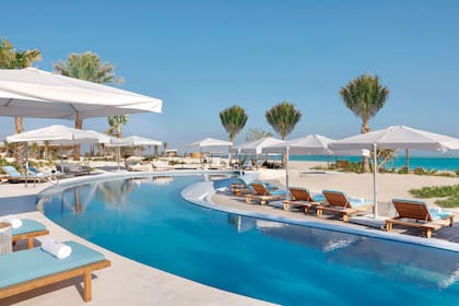 El club de playa del
St. Regis, donde
la elegancia se
combina con una
deliciosa cocina.
