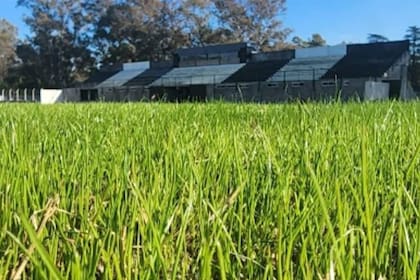 El club Fénix tiene en reconstrucción su estadio y suele jugar como local en la cancha de Yupanqui.