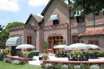 El Club House es una construcción icónica dentro del Hurlingham Club