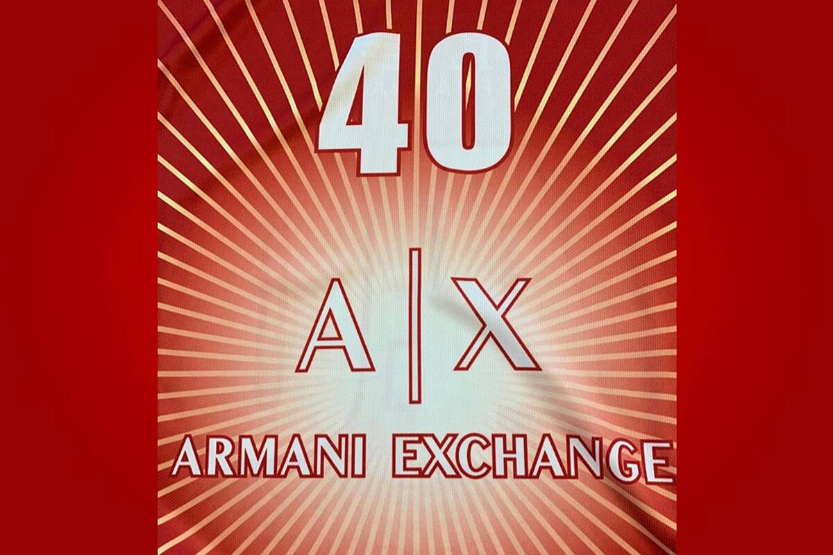 El club Olimpia de Milano presentó la camiseta número 40 que utilizará Scola