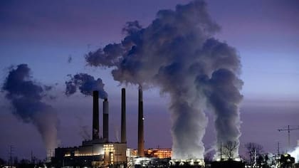"El CO2 que estamos emitiendo nosotros no solamente va a cambiar el clima hoy, sino que lo va a cambiar durante 100 años más"