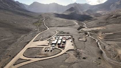 El cobre es considerado un mineral estratégico para la transición energética global y la electrificación del consumo