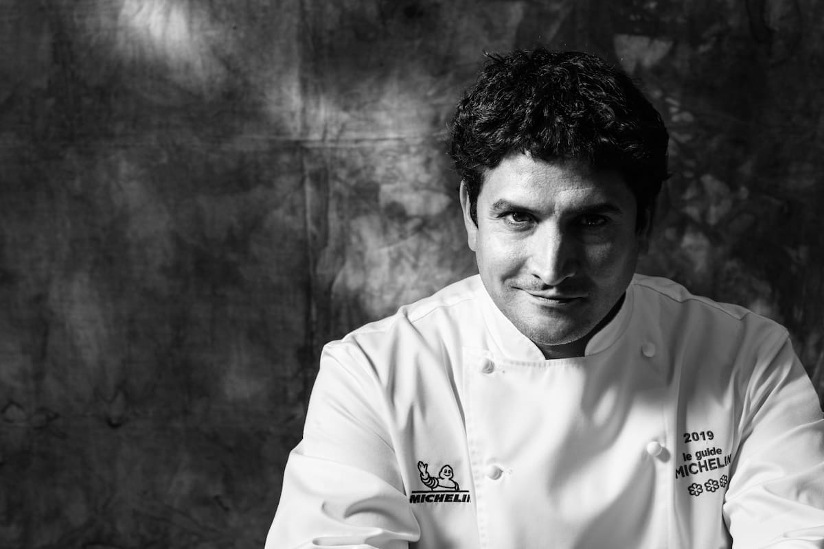 El cocinero argentino cuenta los secretos que le permitieron a su pequeño establecimiento en la Costa Azul francesa convertirse en el centro de un negocio cada vez más diversificado y con proyección internacional