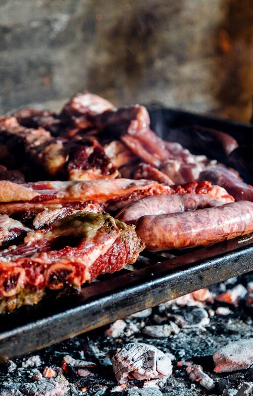 El cocinero de la Selección cuenta cómo prepara el asado que ya es emblema del equipo argentino