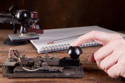 El código morse y el telégrafo fueron de vital importancia en la Segunda guerra Mundial