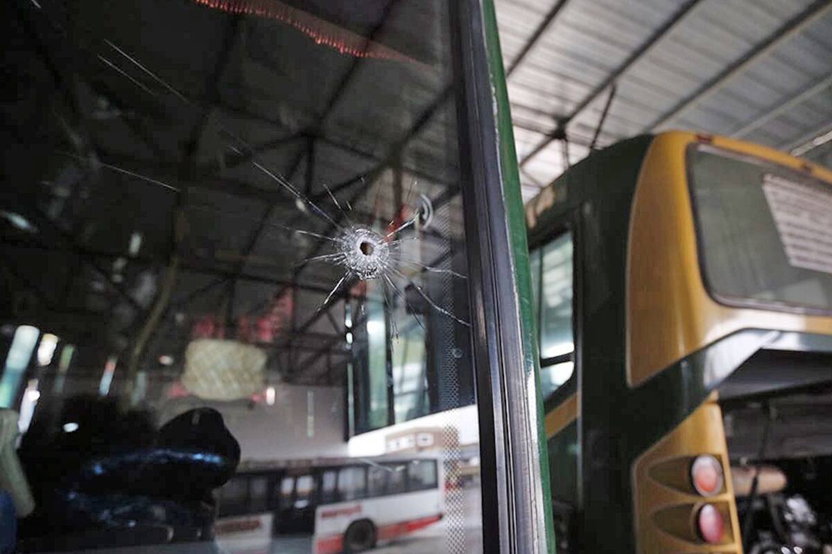 El colectivo con el impacto de bala