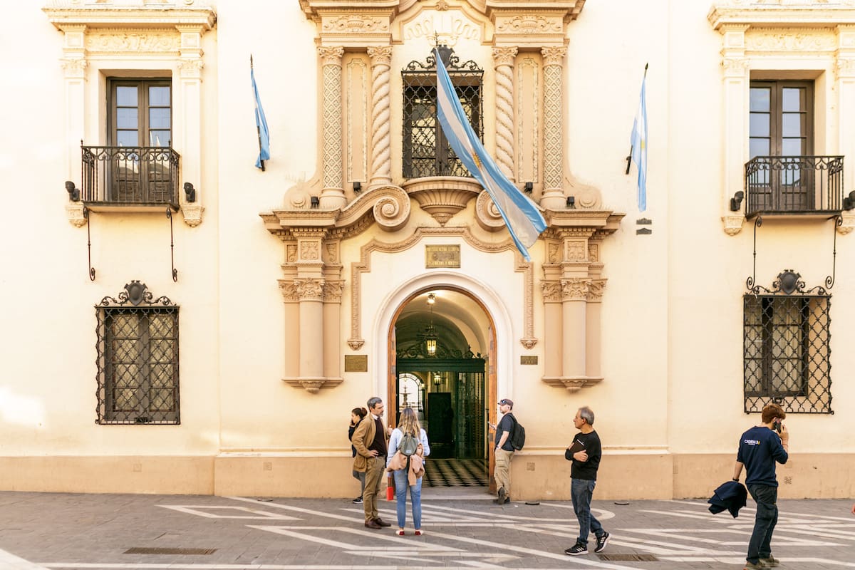 El Colegio Monserrat fue fundado en 1687 por Ignacio Duarte y Quirós
