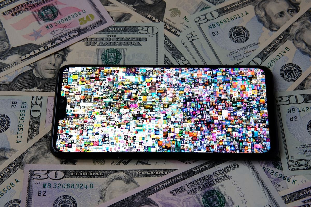 El collage de Beeple que se remató en Christie's por 69,3 millones de dólares desencadenó un consumo masivo de obras NFT