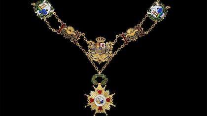 El Collar de la Orden que recibió Macri