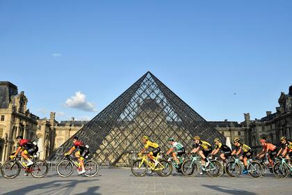 El Tour de France se salvó de un calendario deportivo destruido por el coronavirus
