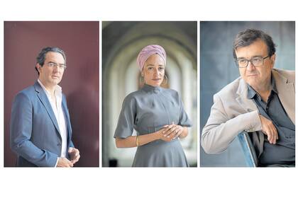 El colombiano Juan Gabriel Vázquez, la inglesa Zadie Smith y el español Javier Cercas, que participarán del encuentro