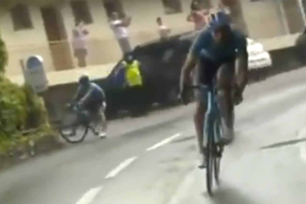El colombiano Miguel Ángel "Súperman" López perdió el control de su bicicleta y se fue contra un cantero y una señal de tránsito, en una curva en Niza.
