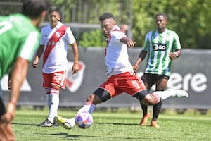 El colombiano Miguel Borja fue uno de los goleadores de River ante Racing de Montevideo