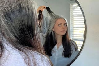 Qué provoca que tus canas se pongan amarillas y la mejor forma para evitarlo