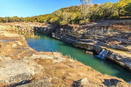 El color azul del lago es producto de una reacción meramente natural