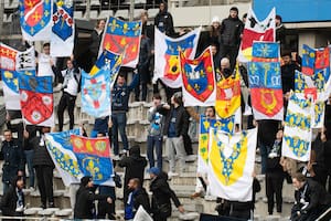 El colorido de las tribunas del estadio Charléty, del Paris FC, el club de la segunda división de Francia que aplica un método singular