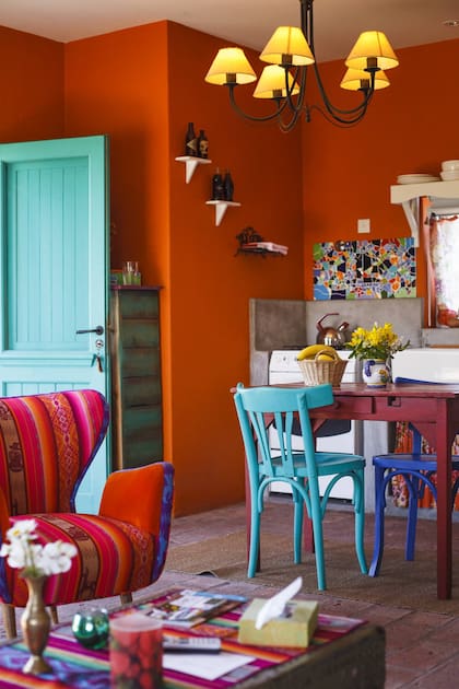 El colorido espíritu del Santa Fe Style se percibe en cada rincón de Chacra Bliss.