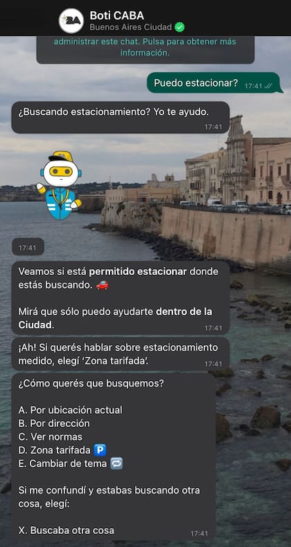 El comando "¿Puedo estacionar?" o bien "Estacionamiento" activa las opciones del Boti