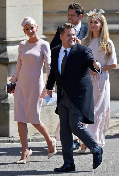 El comediante James Corden y su esposa Julia Carey