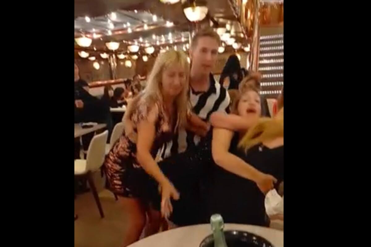 El comedor de la embarcación fue el epicentro del caos