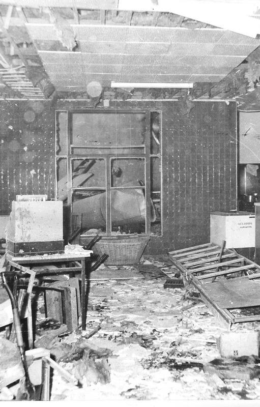 El comedor de la policía tras el brutal atentado de Montoneros que dejó 23 muertos y 110 heridos