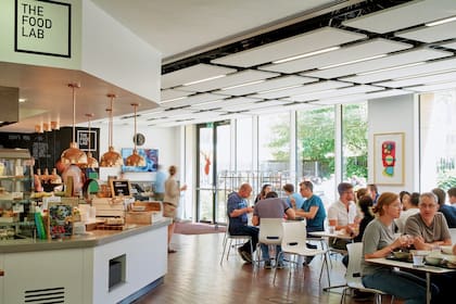 El comedor de las oficinas de Microsoft Research en Cambrige