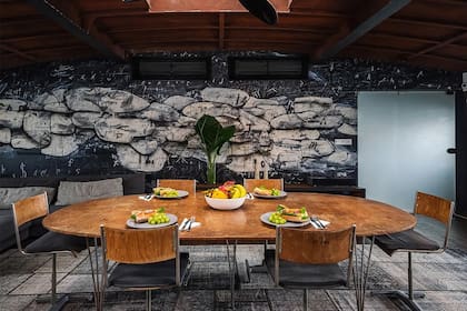 El comedor no tiene nada que envidiarle a una construcción tradicional