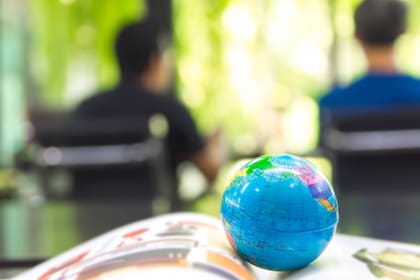 El comercio es cada vez más complejo, con más regulaciones, y requiere de expertos que se actualicen constantemente