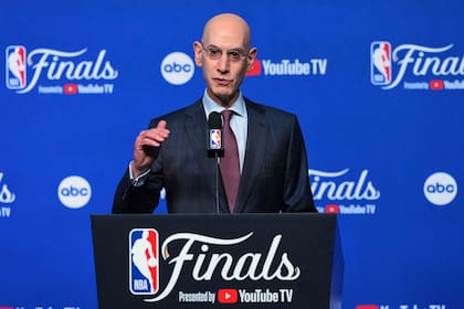 El comisionado de la NBA, Adam Silver, anunció hace cinco años que se evaluaba expandir la competencia; para la temporada 2028/2029 ingresarían otras dos organizaciones.