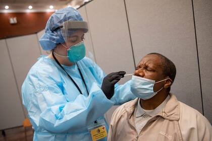 El comité de emergencia de la OMS lo declaró en medio de una intensa carrera por la búsqueda de la vacuna que golpea con fuerza a América Latina