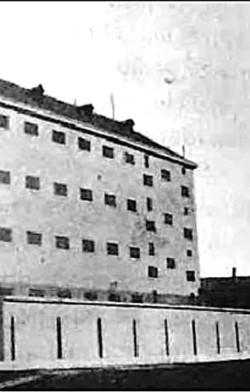 El complejo carcelario de Villa Devoto se inauguró el 2 de mayo de 1927 como cárcel para encausados