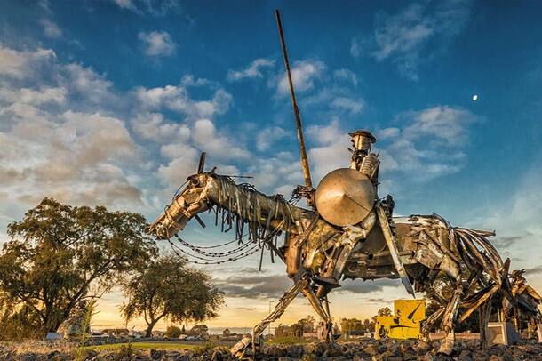 el-complejo-escultorico-en-la-plaza-del-quijote-OQI7HY23DBGAXFTLP55HBZWSX4