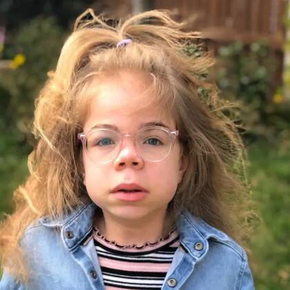 El comportamiento de Sophia comenzó a cambiar cuando tenía unos seis o siete años.