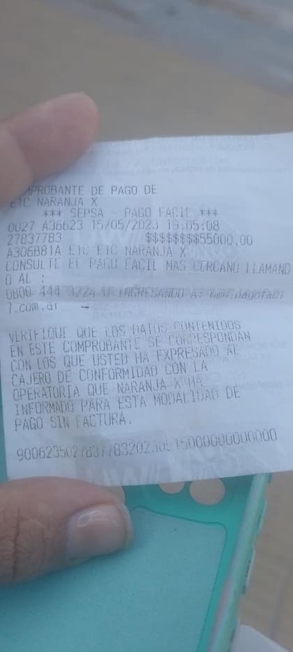 El comprobante que Paula Meneza compartió