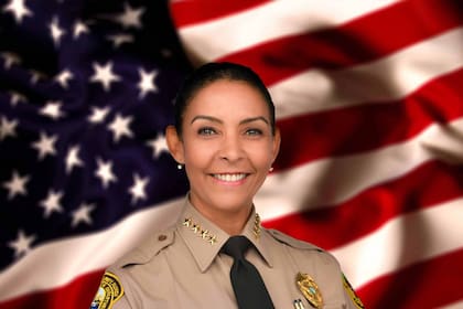 El compromiso de la nueva sheriff es combatir la corrupción y reforzar la confianza pública