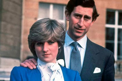 El compromiso de Lady Diana Spencer y el heredero al trono británico será parte de la cuarta temporada de la serie de Netflix