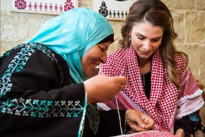 El compromiso para con las mujeres del mundo árabe es una de las constantes en la vida de Rania de Jordania