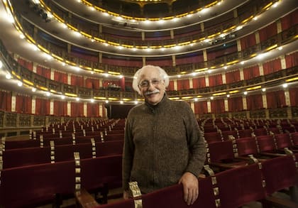 El concepto puede ser discutible, pero planteamos una posibilidad de teatro nacional”