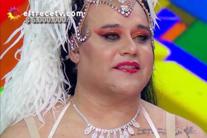 El concursante asistió caracterizado como un personaje que interpretó